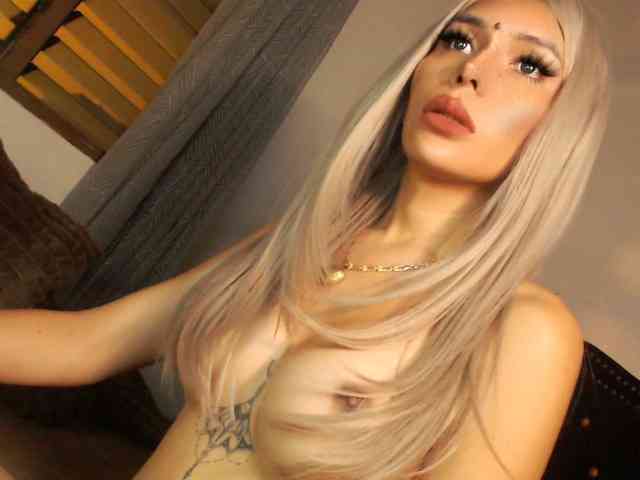 Hazel4U Sex Cam Show