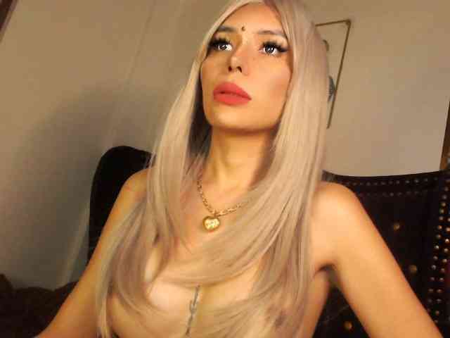 Hazel4U Sex Cam Show