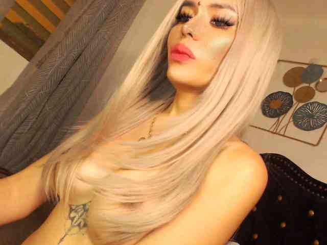 Hazel4U Sex Cam Show
