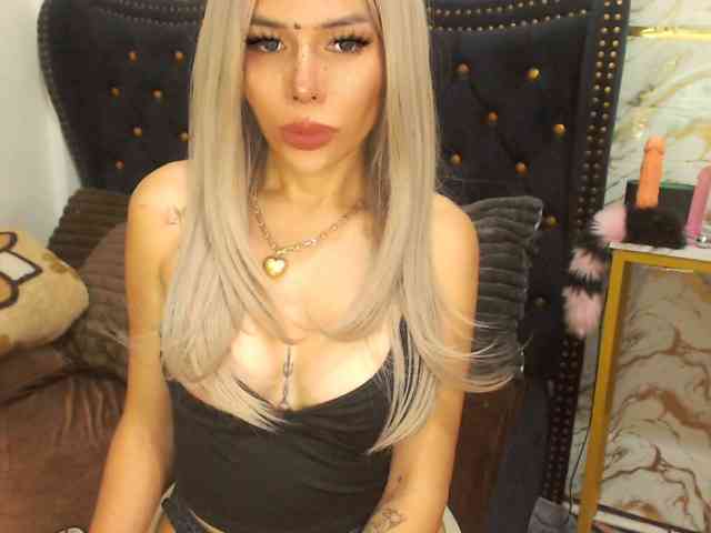 Hazel4U Sex Cam Show