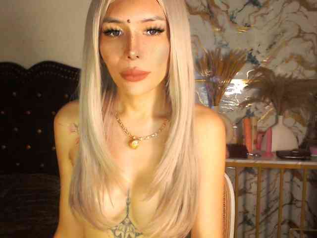 Hazel4U Sex Cam Show