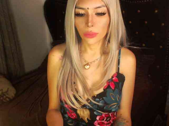Hazel4U Sex Cam Show