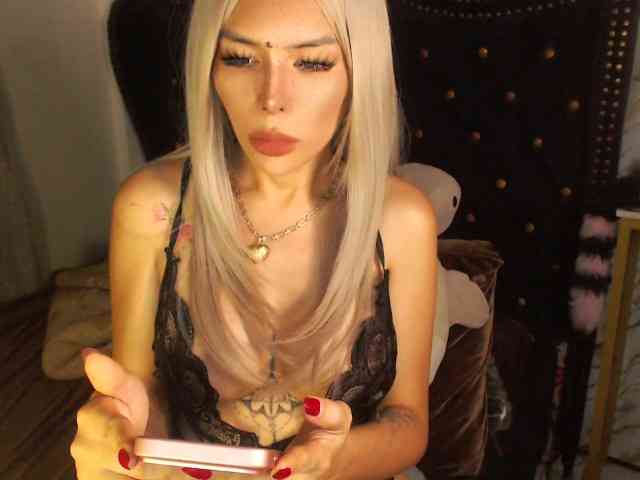 Hazel4U Sex Cam Show