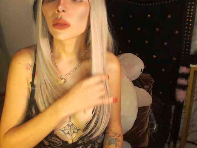 Hazel4U Sex Cam Show