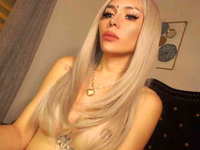 Hazel4U Sex Cam Show