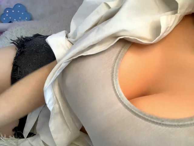 KimikoChandronnait live cam on BongaCams