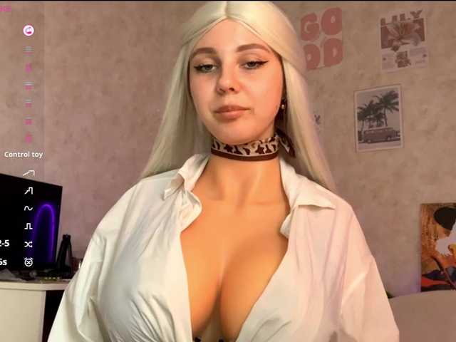 KimikoChandronnait live cam on BongaCams