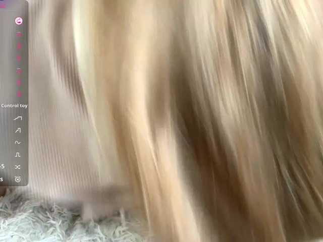 KimikoChandronnait live cam on BongaCams