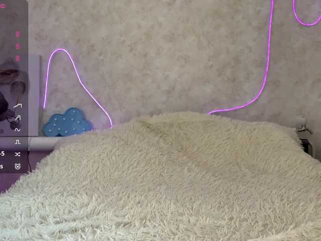 KimikoChandronnait live cam on BongaCams