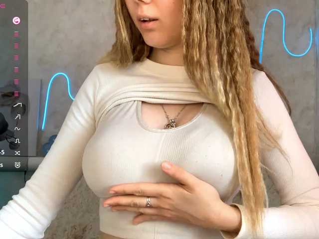 KimikoChandronnait live cam on BongaCams