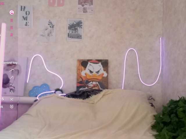 KimikoChandronnait live cam on BongaCams