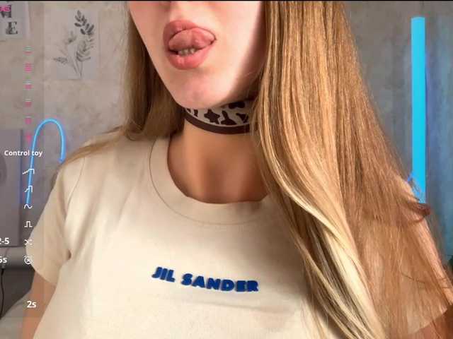 KimikoChandronnait live cam on BongaCams