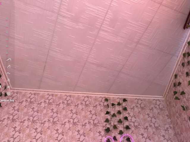  KimikoChandronnait chat room