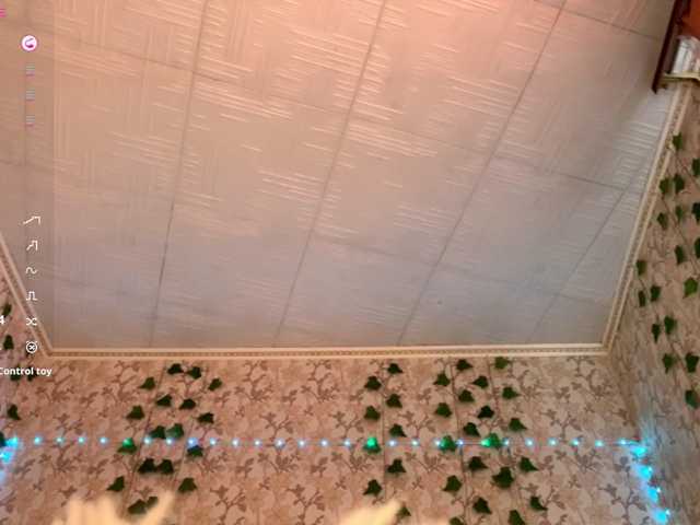 KimikoChandronnait's BongaCams show and profile