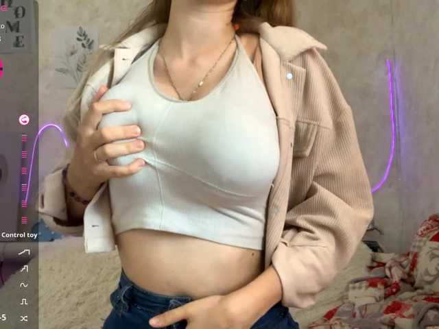 KimikoChandronnait live cam on BongaCams