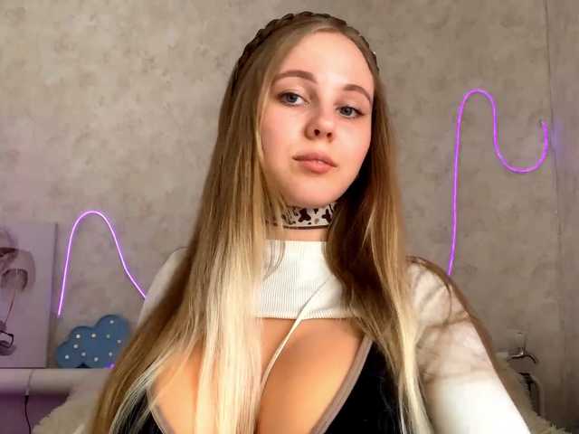 KimikoChandronnait live cam on BongaCams
