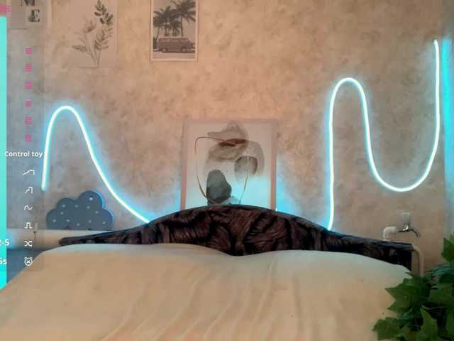 KimikoChandronnait live cam on BongaCams
