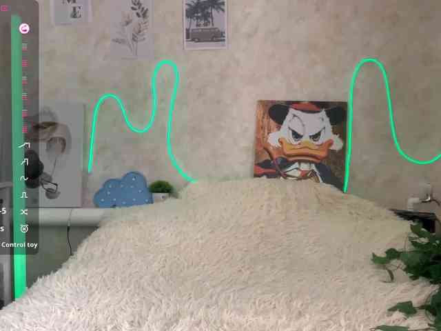 KimikoChandronnait webcam