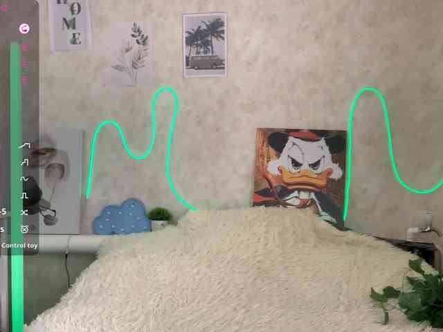 KimikoChandronnait webcam