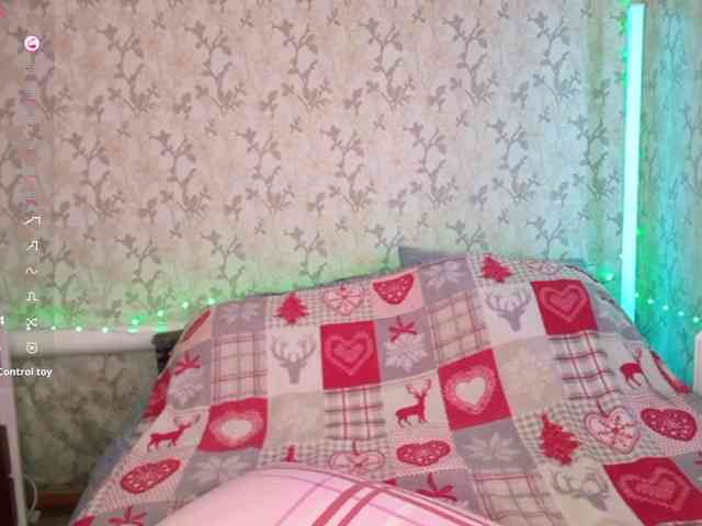 KimikoChandronnait webcam