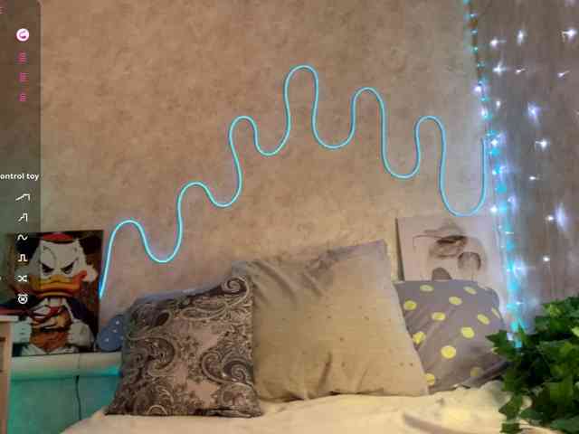 KimikoChandronnait webcam