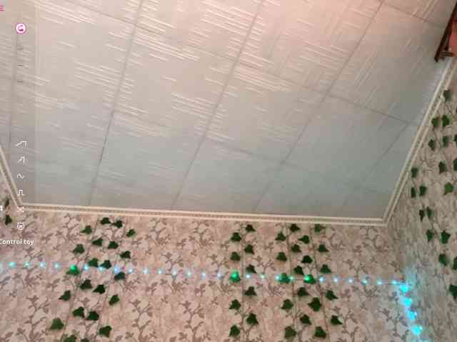 KimikoChandronnait webcam