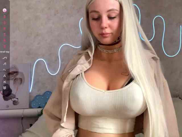 KimikoChandronnait webcam