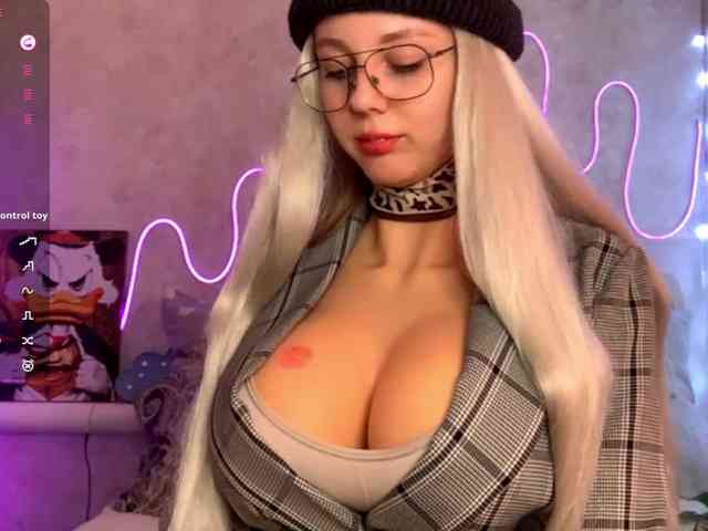 KimikoChandronnait webcam