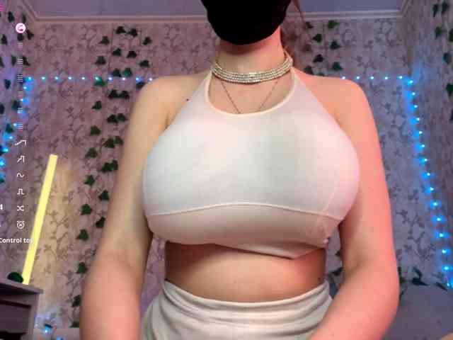 KimikoChandronnait webcam