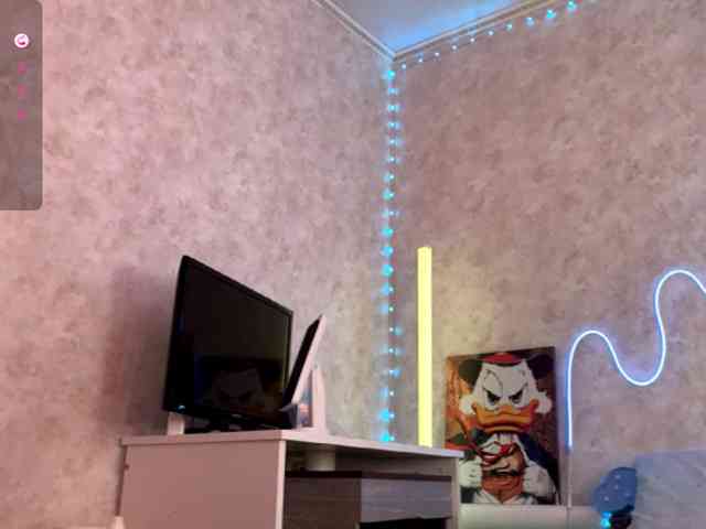 KimikoChandronnait webcam