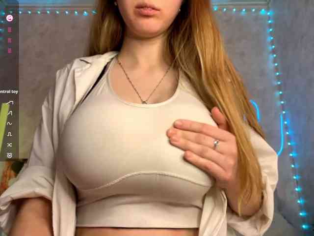 KimikoChandronnait webcam