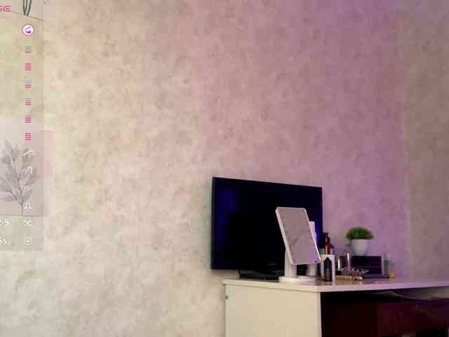 KimikoChandronnait webcam
