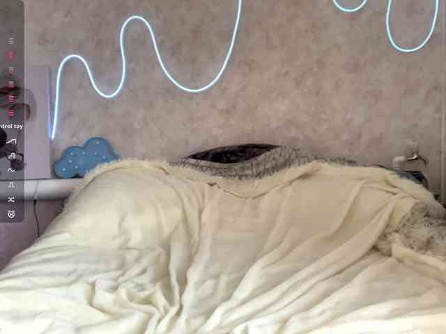 KimikoChandronnait webcam