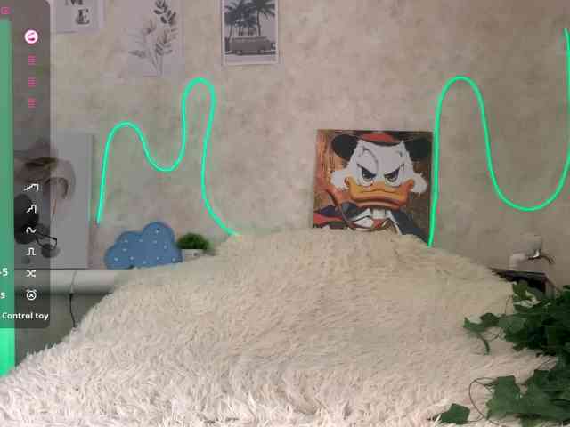 KimikoChandronnait webcam