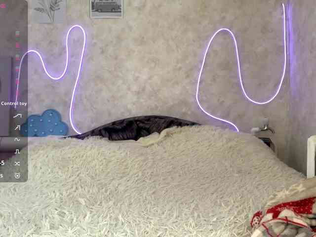 KimikoChandronnait webcam