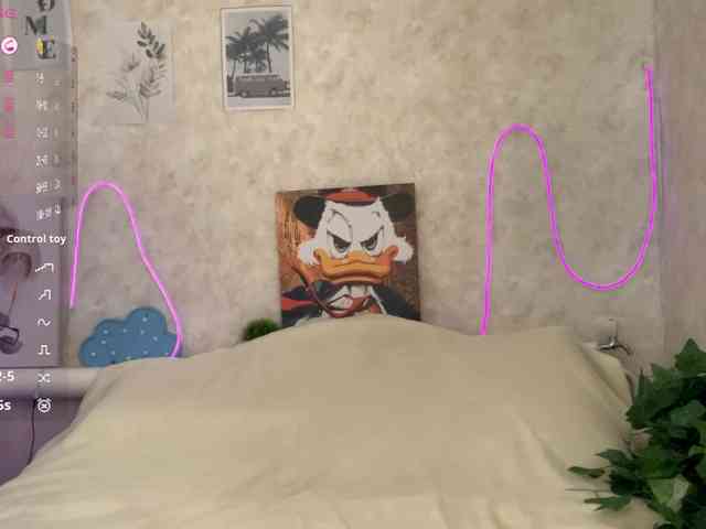 KimikoChandronnait webcam