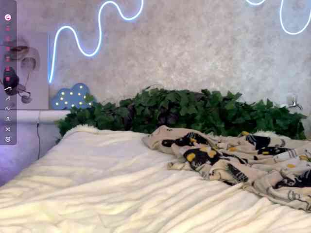KimikoChandronnait webcam