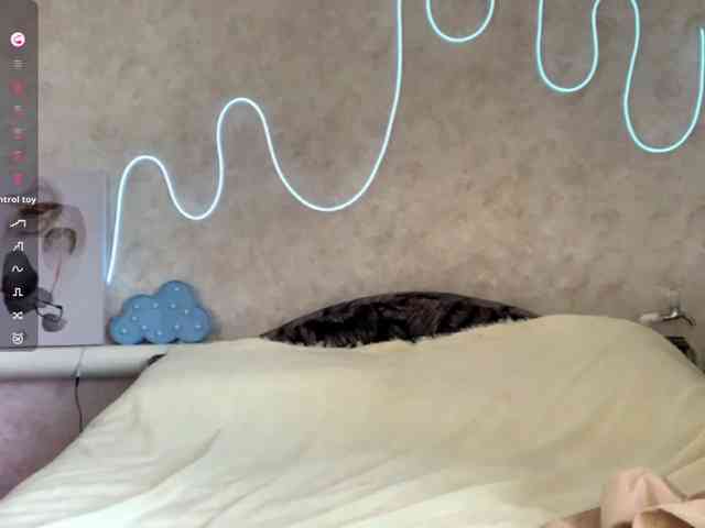 KimikoChandronnait webcam