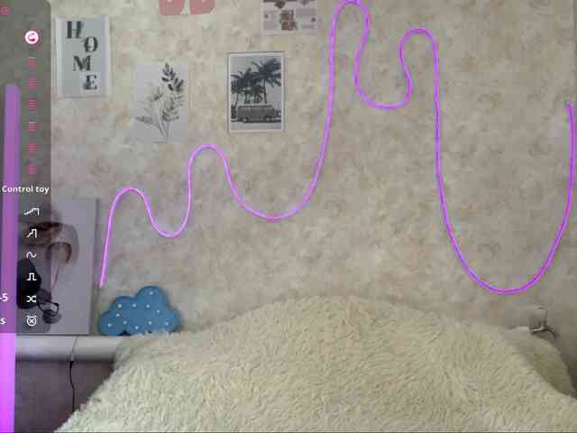 KimikoChandronnait webcam
