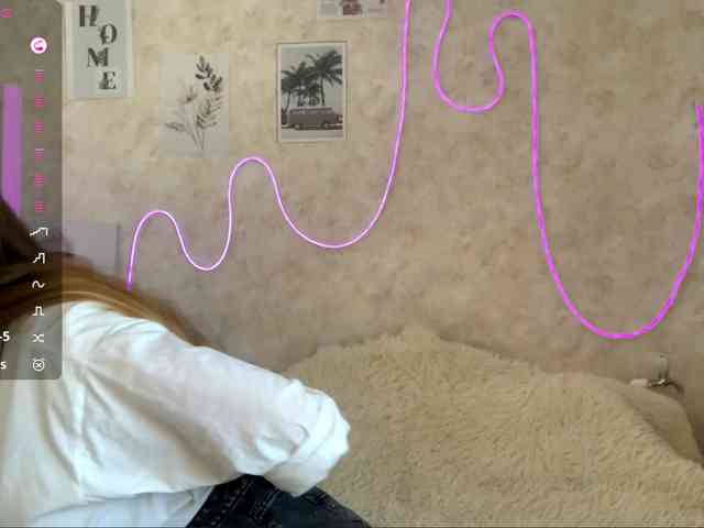 KimikoChandronnait webcam