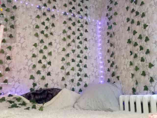 KimikoChandronnait webcam