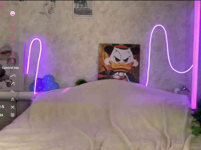 KimikoChandronnait webcam