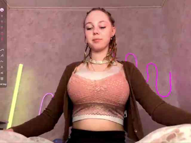 KimikoChandronnait webcam