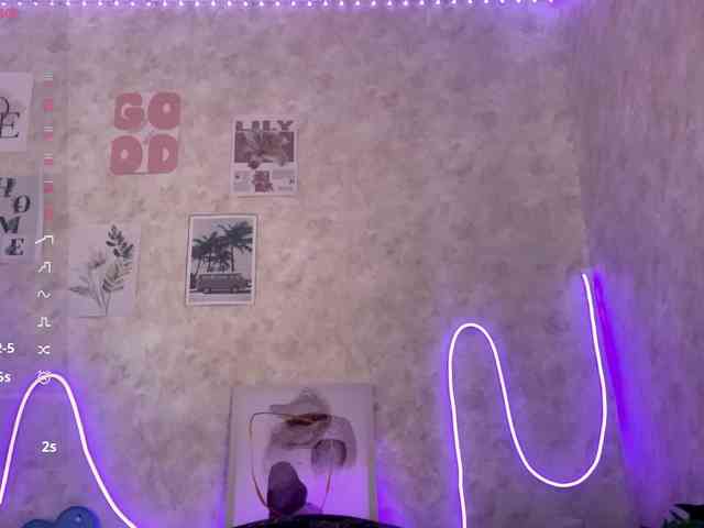 KimikoChandronnait webcam