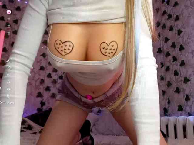 KimikoChandronnait webcam