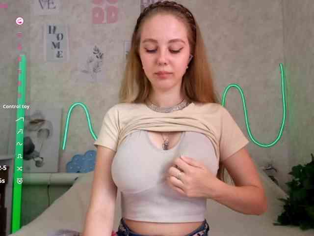 KimikoChandronnait webcam