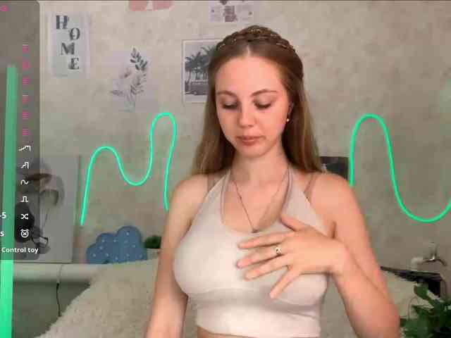 KimikoChandronnait webcam
