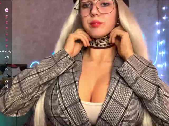 KimikoChandronnait webcam