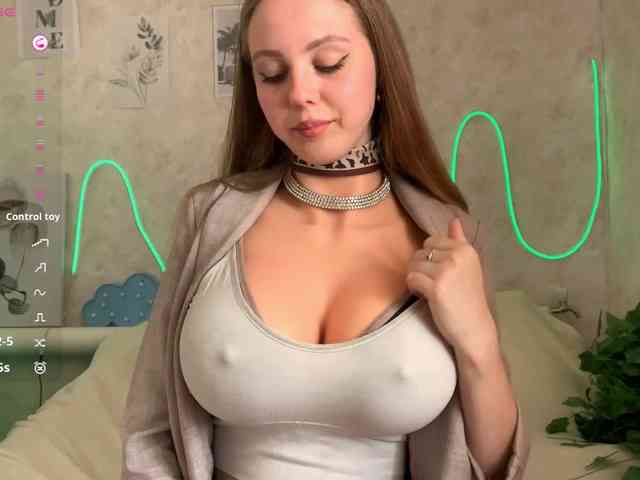 KimikoChandronnait webcam