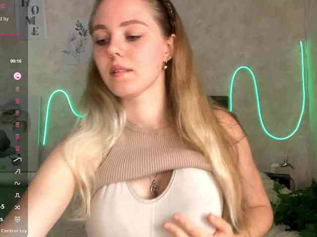KimikoChandronnait webcam